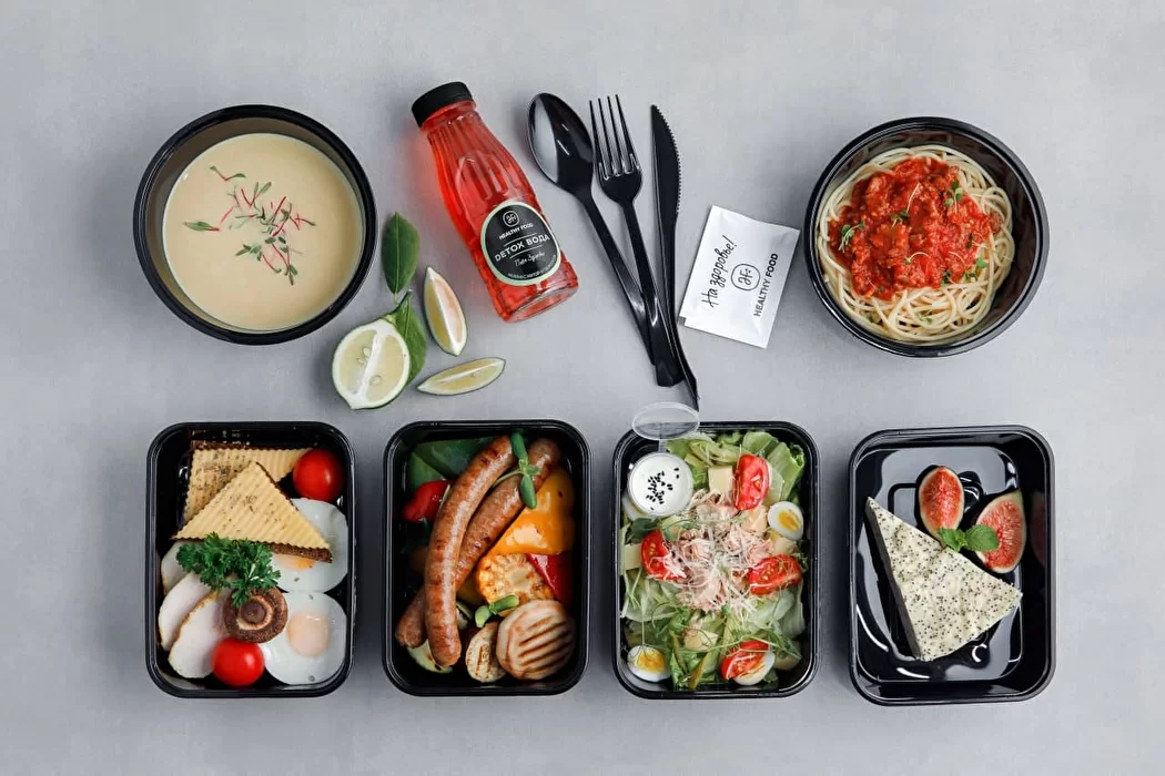 Kompleks tushlik va lunch-boxlar